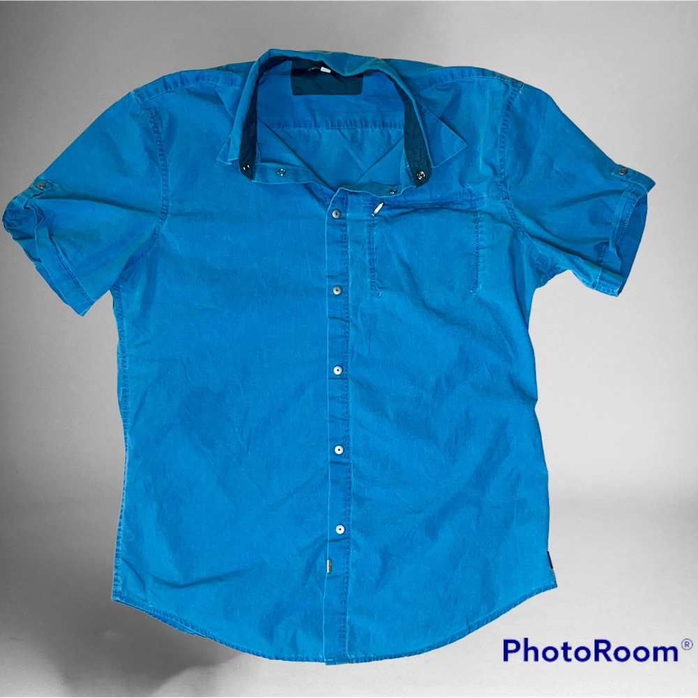 Calvin Klein Men’s Fitted Medium Button Up Shirt